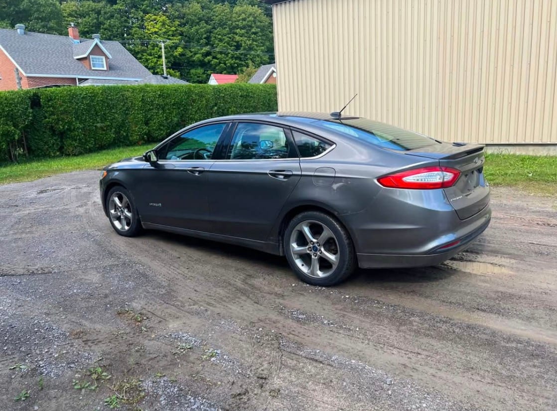 2013 Ford Fusion usagé à vendre à Portneuf — photo 4