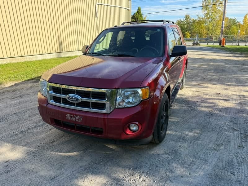 2012 Ford Escape usagé à vendre à Portneuf — photo 1