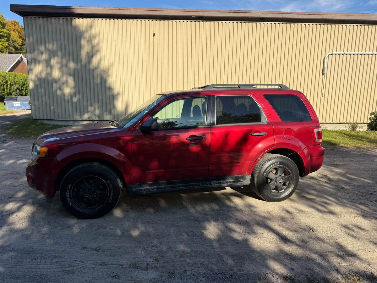 2012 Ford Escape usagé à vendre à Portneuf — photo 4