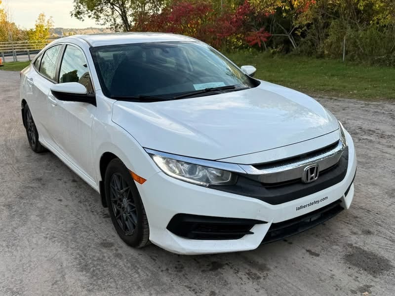 2018 Honda Civic usagé à vendre à Portneuf — photo 1