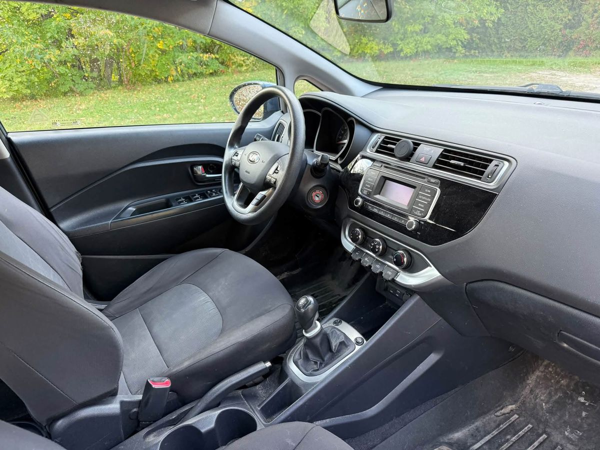 2016 Kia Rio usagé à vendre à Portneuf — photo 2