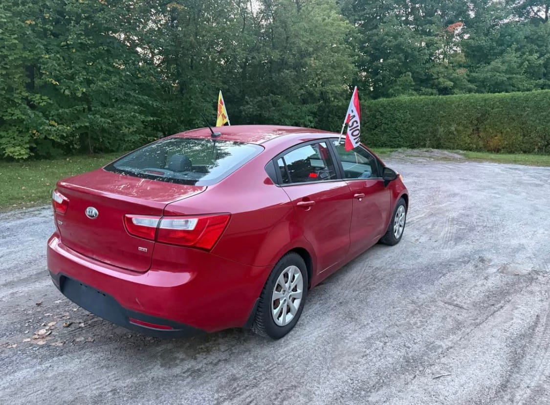 2014 Kia Rio usagé à vendre à Portneuf — photo 3