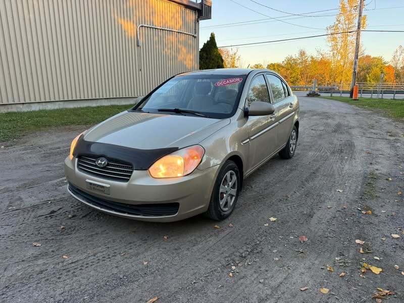 2009 Hyundai Accent usagé à vendre à Portneuf — photo 1