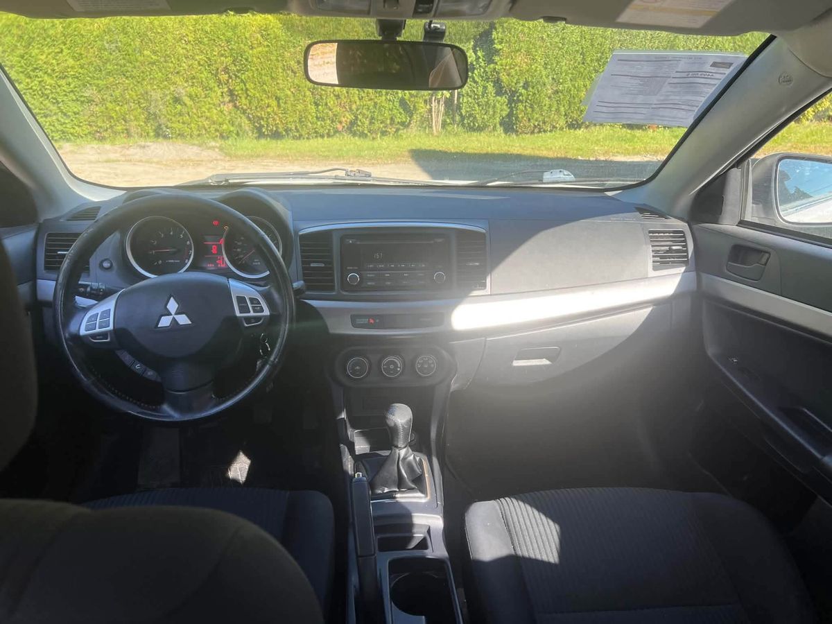 2014 Mitsubishi Lancer usagé à vendre à Portneuf — photo 2
