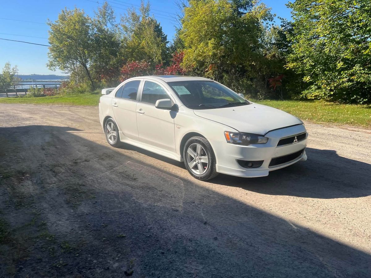 2014 Mitsubishi Lancer usagé à vendre à Portneuf — photo 1